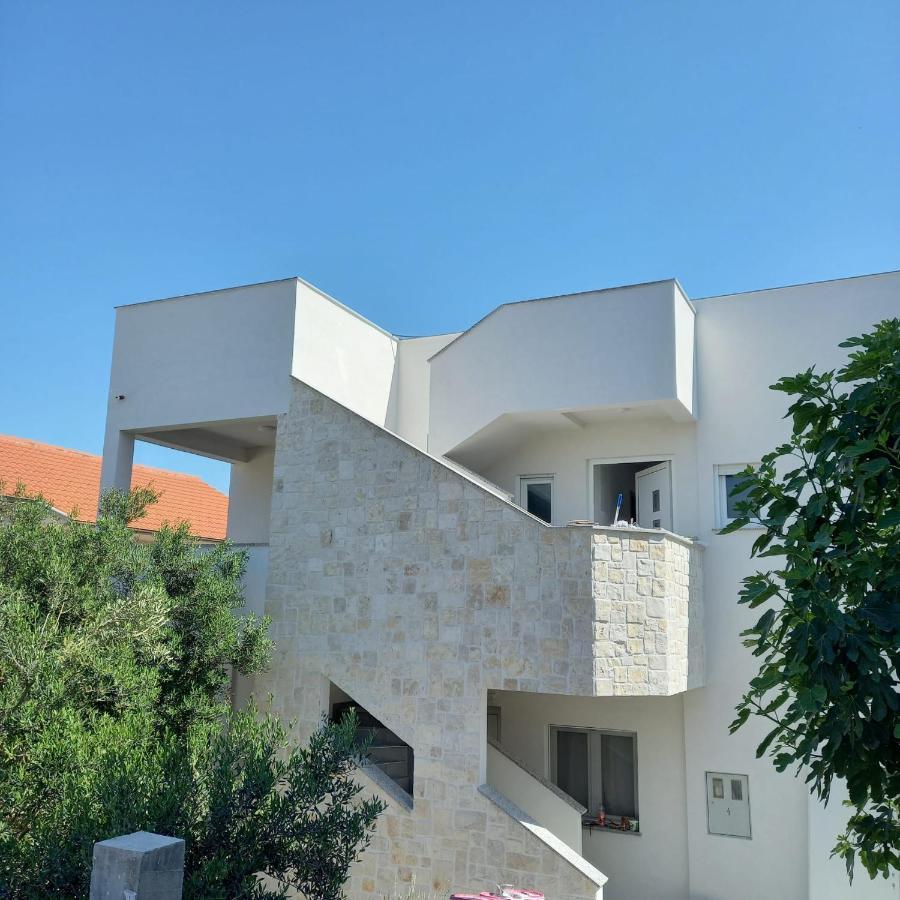Apartments M & L Murter Exterior photo